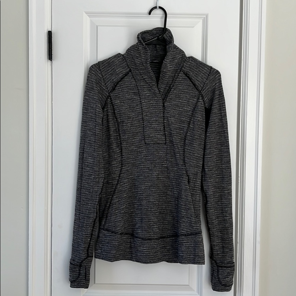 LULU LEMON PULLOVER